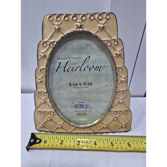 HomeTrends Heirloom 4x6 Photo Frame – Vintage New Old Stock – Pearl Accents - Picture 2 of 9